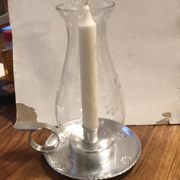Beautiful vintage embossed silver plated hurricane style glass candle holder - Picture 2 of 13